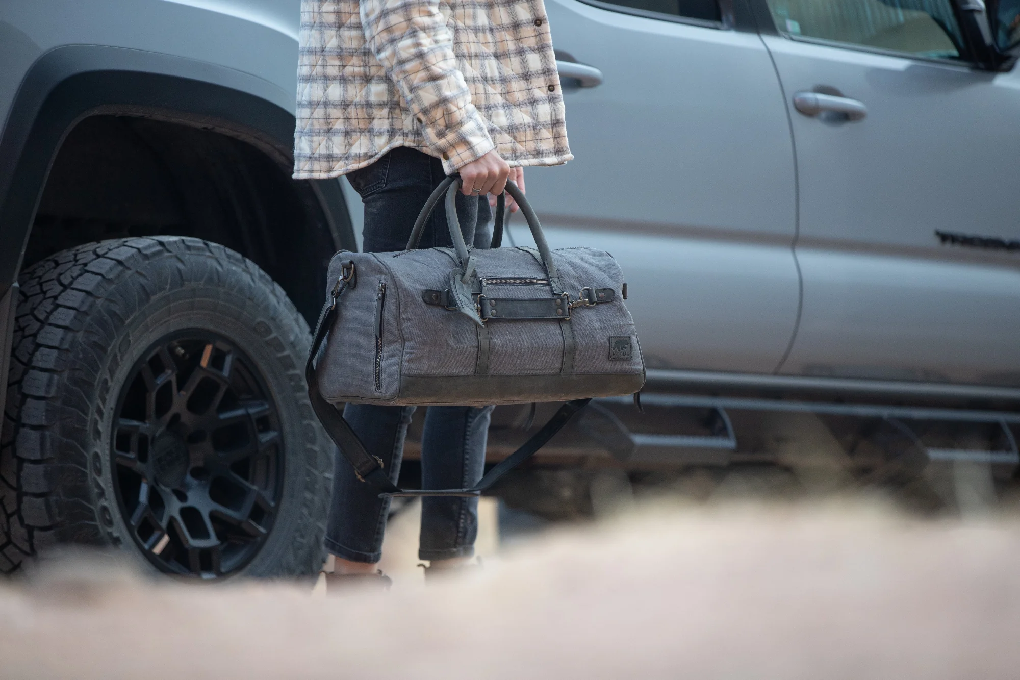 45L Canvas Weekender - Image 3