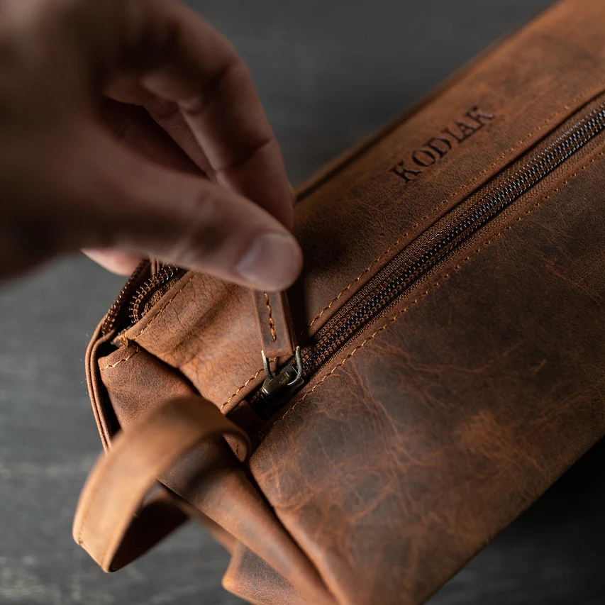 Leather Toiletry Bag - Image 8