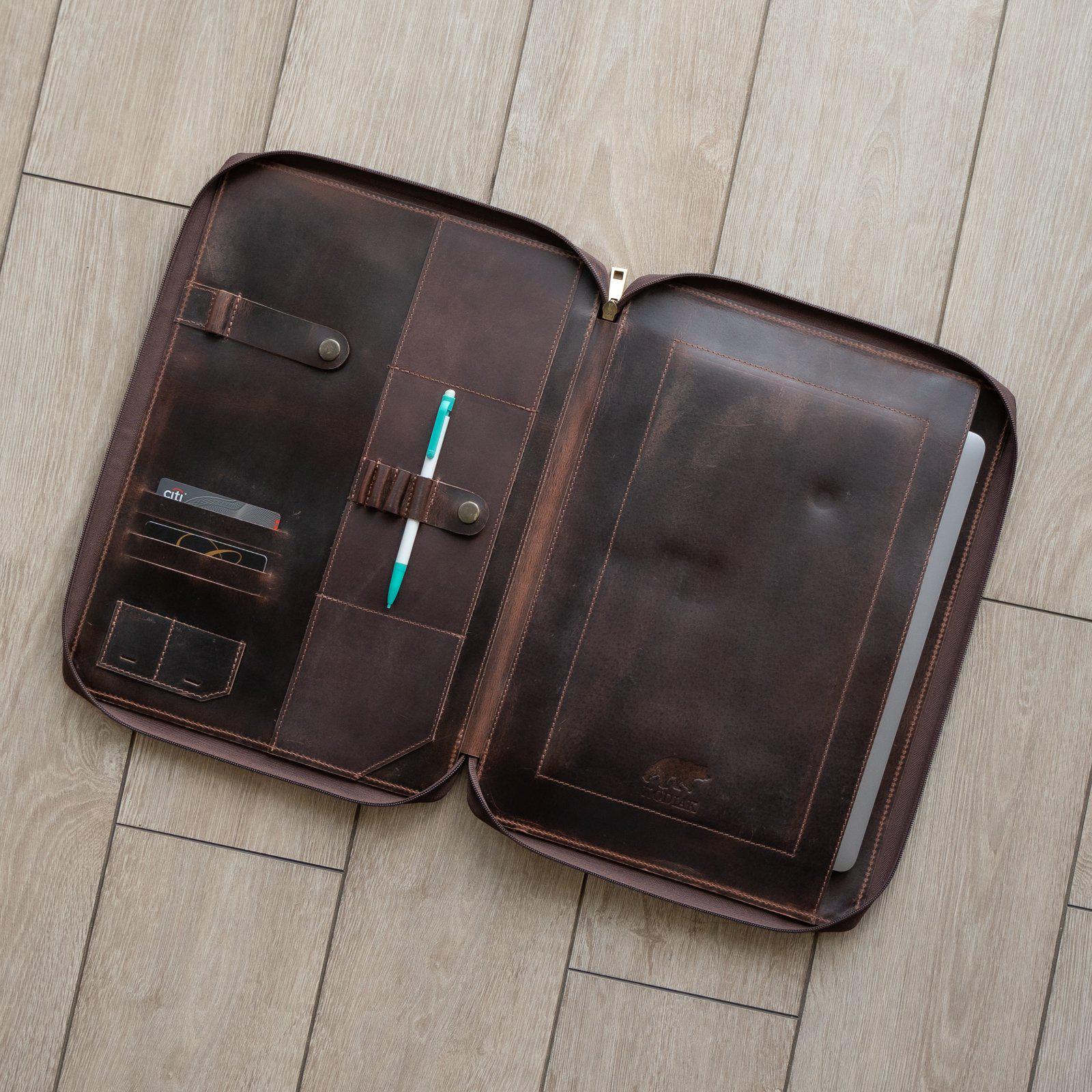 Buffalo Leather MacBook Portfolio - Image 3
