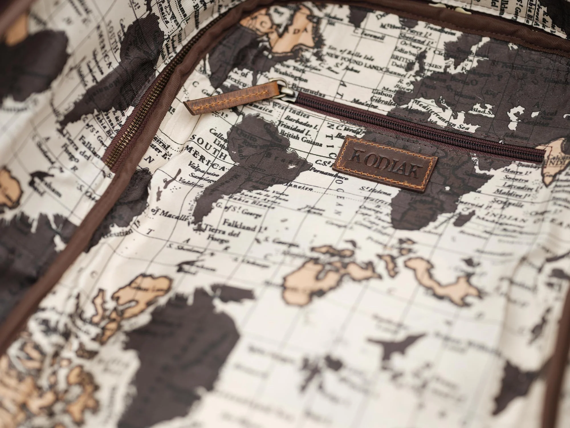 25L Traveler Canvas Backpack - Image 13