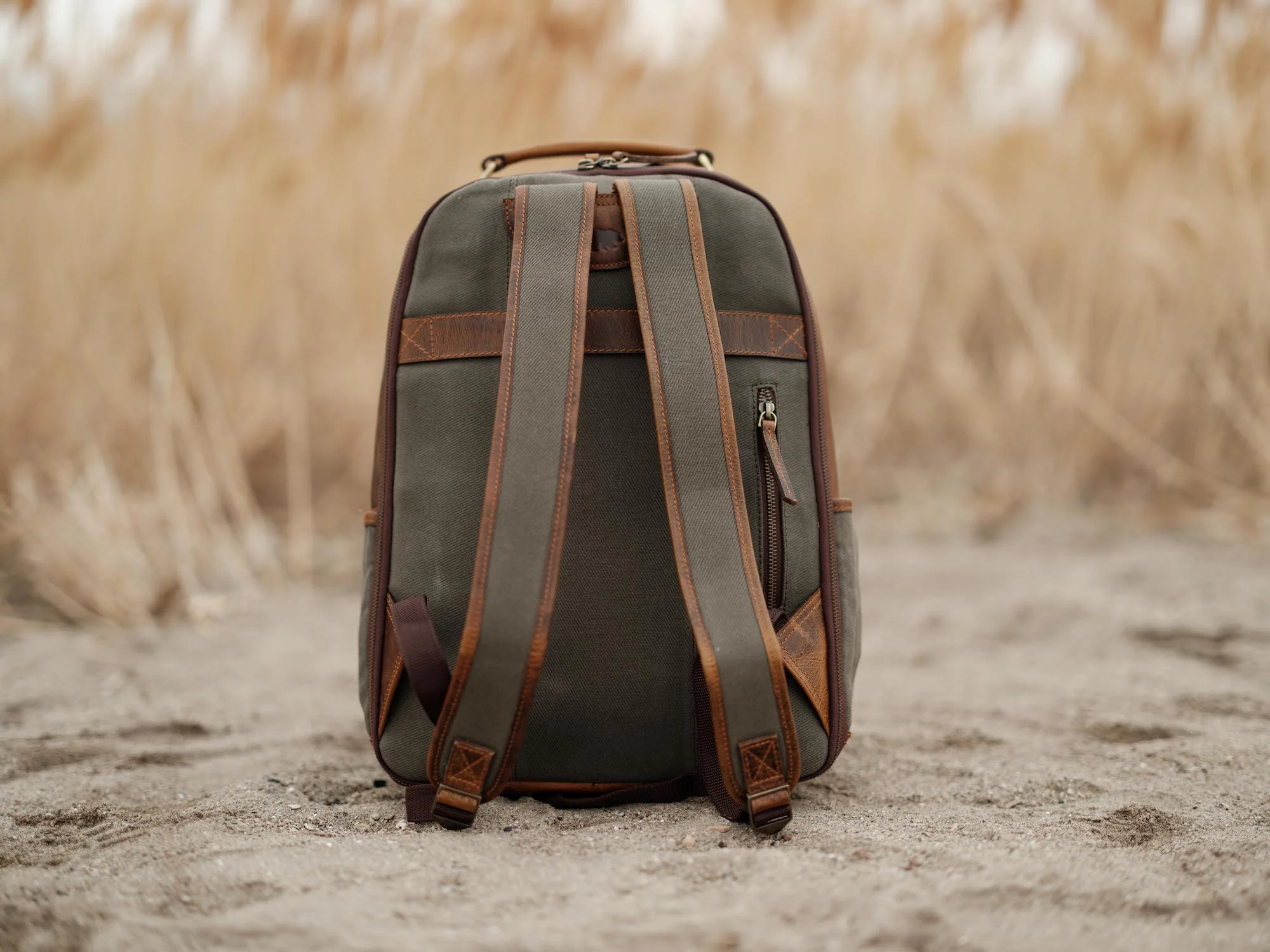 25L Traveler Canvas Backpack - Image 14