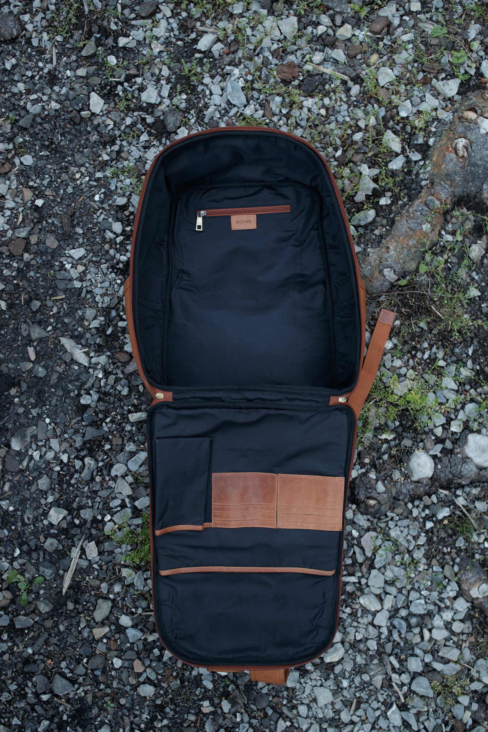 Huslia Backpack - Image 8