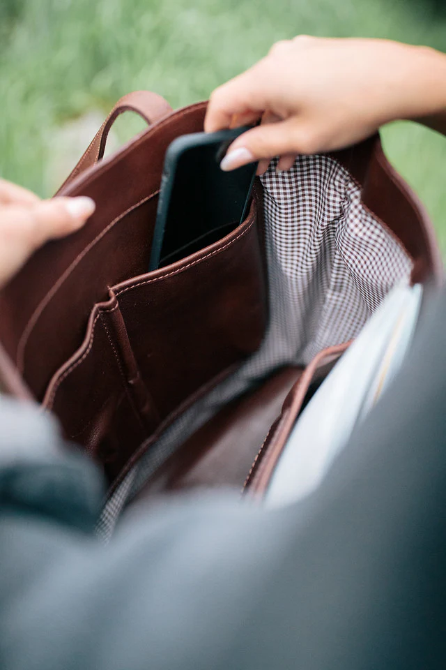 Juneau Leather Tote w/ Pocket - Image 9