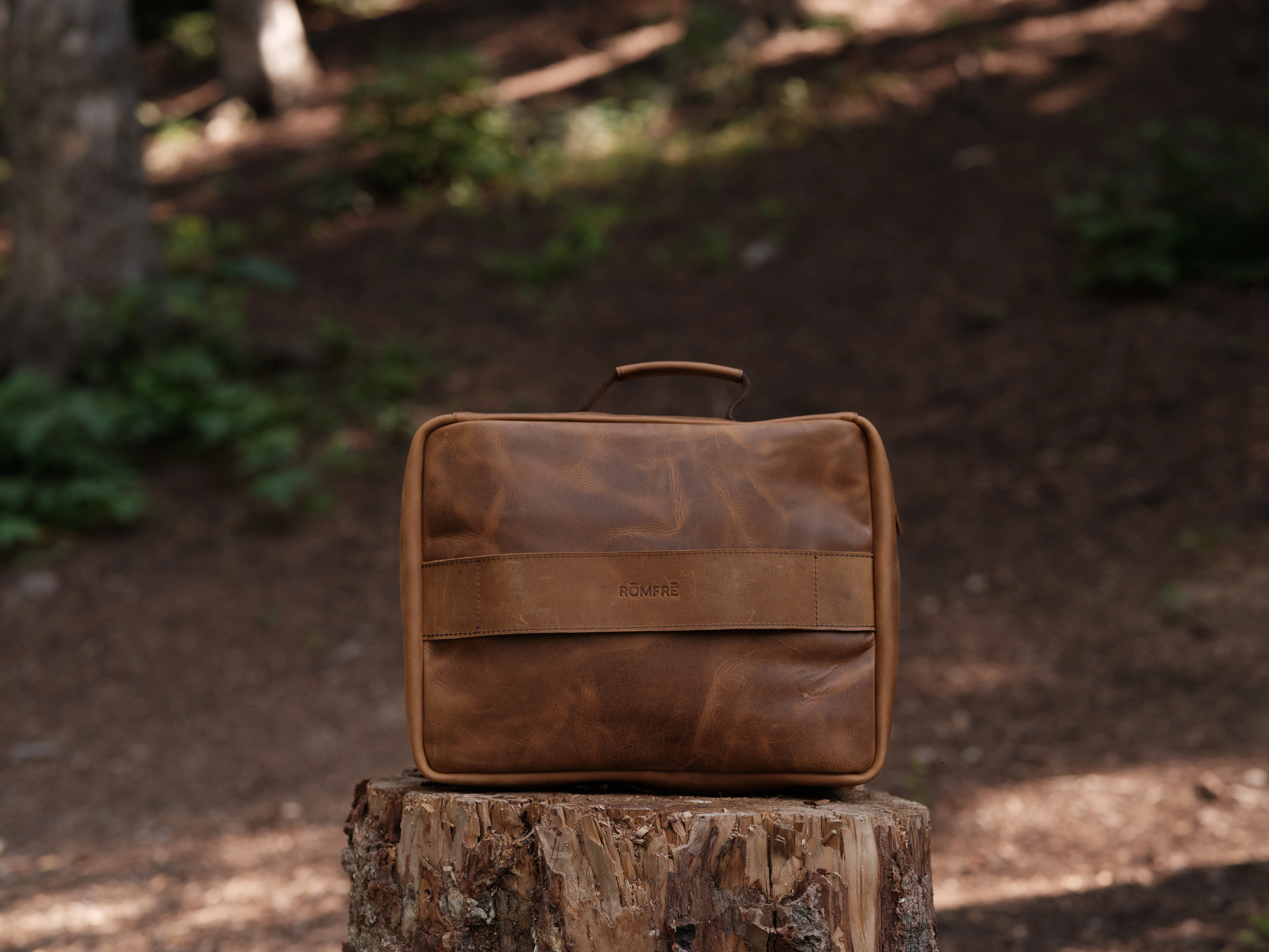 Kenai Leather CPAP Travel Bag - Image 11