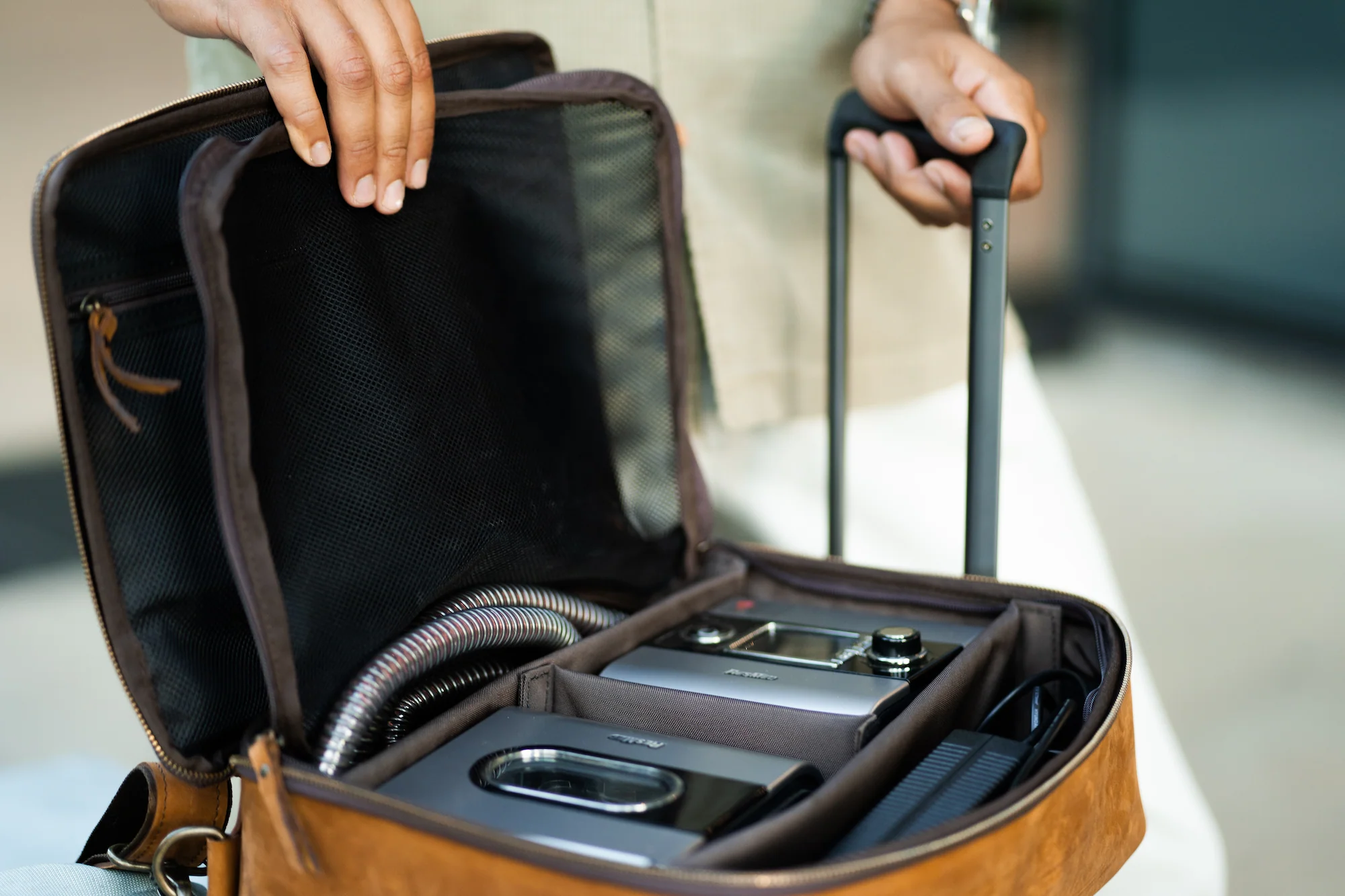 Kenai Leather CPAP Travel Bag - Image 4
